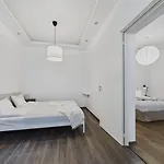 2br Old Town Near St Peter's Church Апартаменти
