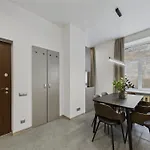 2br Old Town Near St Peter's Church Apartament