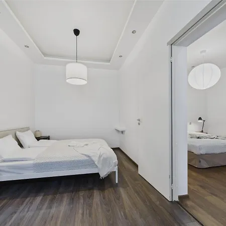 Raw And Refined 2br Old Town アパート