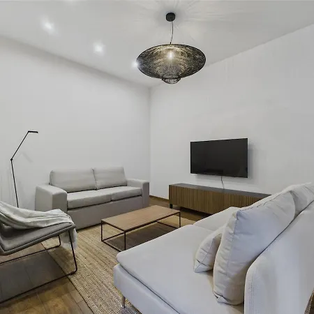 Raw And Refined 2br Old Town リガ