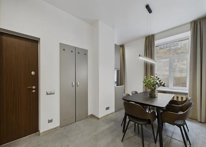 Apartment Raw And Refined 2br Old Town *