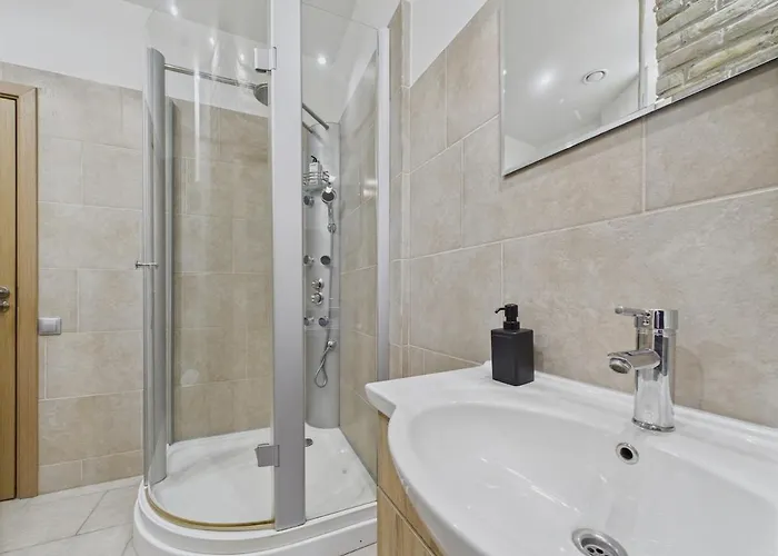 Raw And Refined 2br Old Town Riga