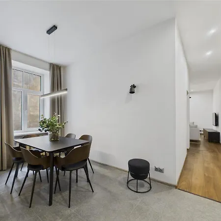 Raw And Refined 2br Old Town Apartmán *